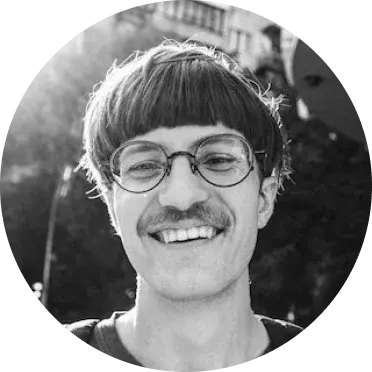 Lenar, Graphic Designer